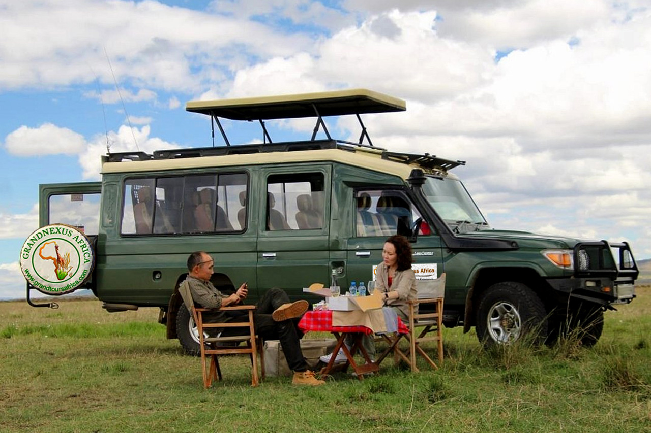 kenya-honeymoon-safari-packages